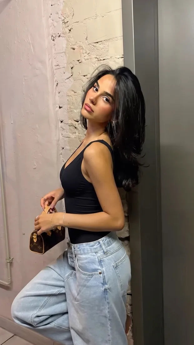 Camila F.