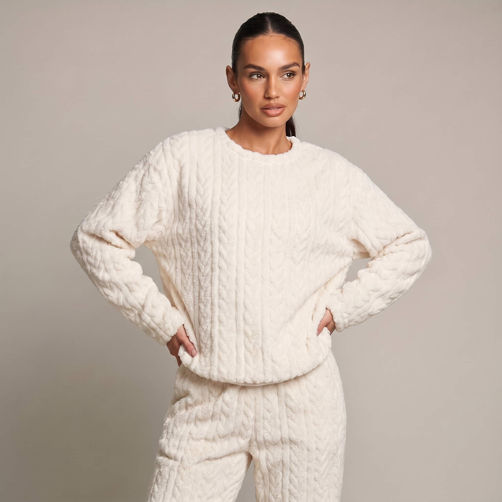 Pijama Polar coral fleece crema - Curvadivina
