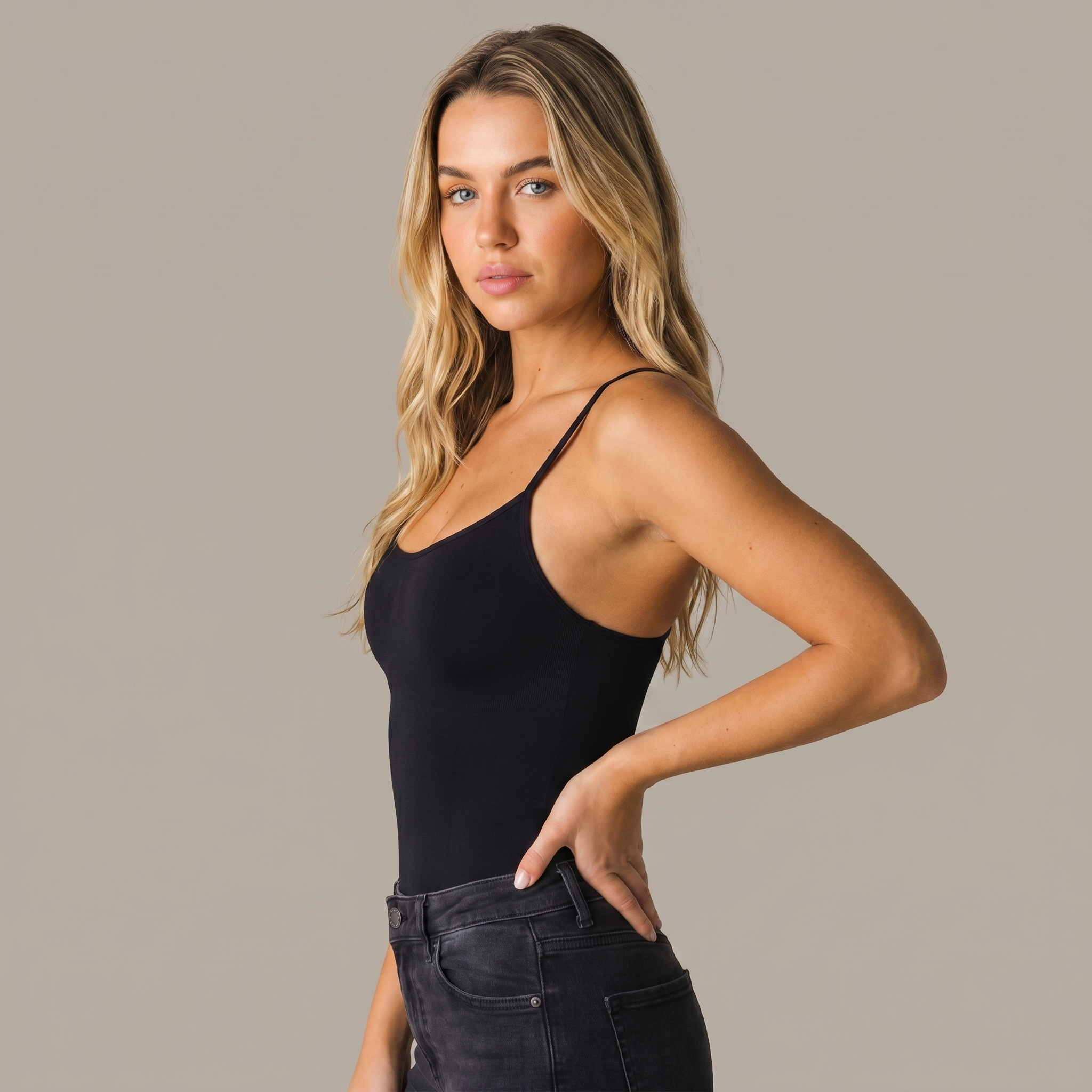 Musculosa Reductora negra vista lateral - Curvadivina