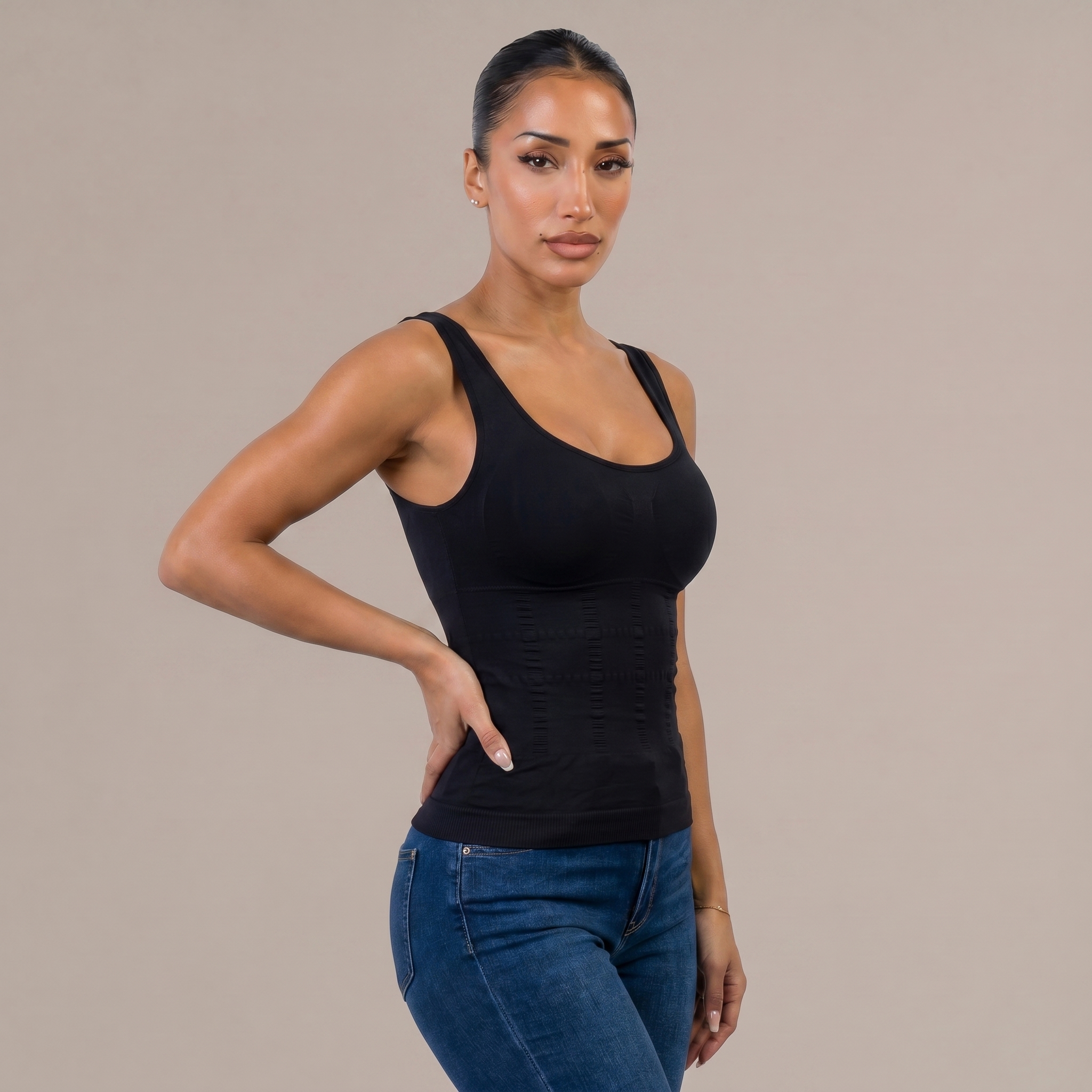 Musculosa Bretel Ancho negra - 3/4