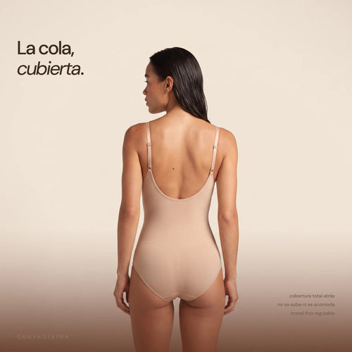 Espalda del body Vedettina beige: cola de cobertura total que no se sube ni se acomoda